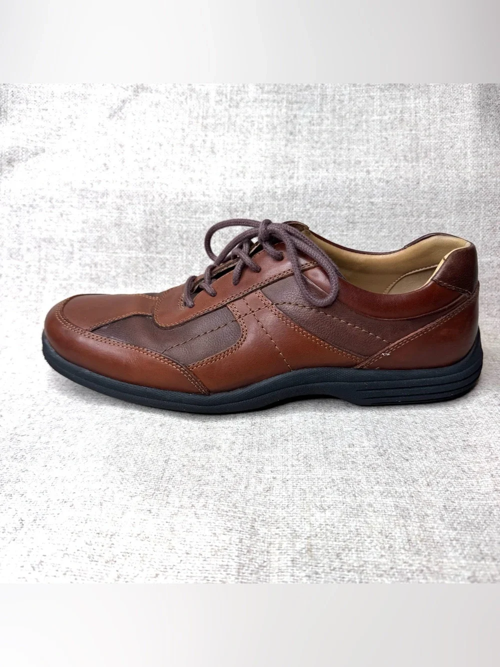Johnston & Murphy Mens Size 11 XC4 Brown Sheepskin Leather Lace Up Oxfords shoes